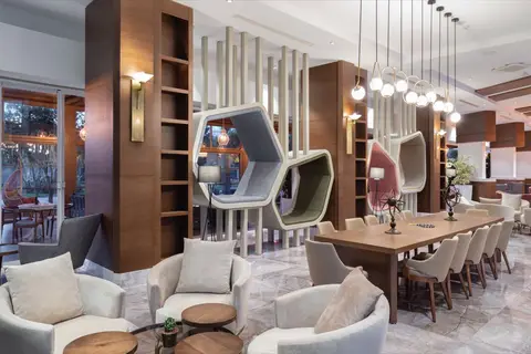 Nirvana Cosmopolitan in Muratpaşa — foto 28