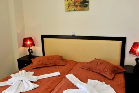 Golden Rose Suites in Kamisiana — foto 2