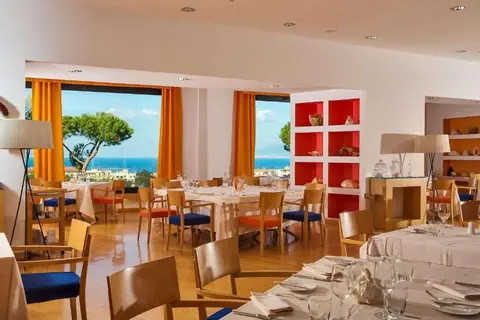 Hilton Sorrento Palace in Sorrento — foto 2