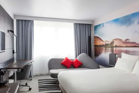 Novotel Edinburgh Centre in Edinburgh — foto 16