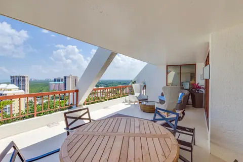 Naples Grande Beach Resort in Naples, foto 27