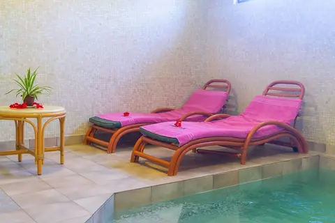 Travellers Beach Hotel & Club in Kasemeni ward — foto 3