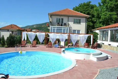 Basoski Apartments in Pestani — foto 14