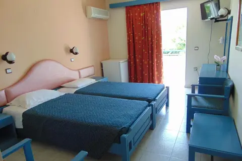 Nirvana Beach Hotel in Θεολόγος — foto 8