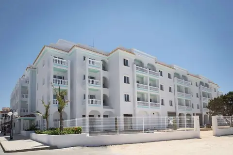 Endlss Beach & Disco Hotel Ibiza in Cala de Bou — foto 10