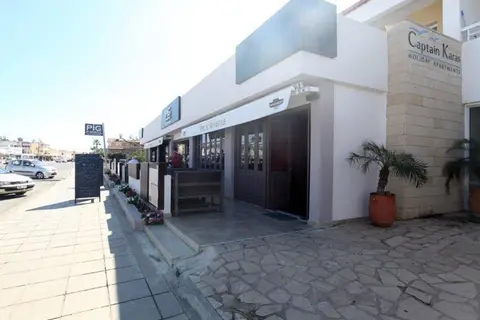 Captain Karas Holidays Apartments in Παραλίμνι — foto 4