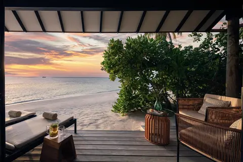 NH Collection Maldives Havodda Resort in Gaaf Dhaal Atoll Education Centre, foto 13