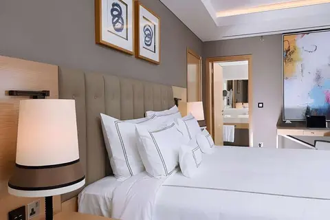 Grand Cosmopolitan Hotel in Dubai — foto 16