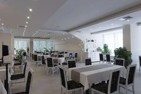 Slavey Hotel in Славей — foto 27