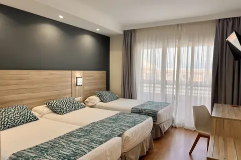 Hotel Maya Alicante in Alicante — foto 9