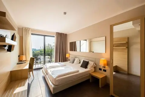 Hotel Villa Luisa Resort in San Felice del Benaco — foto 17