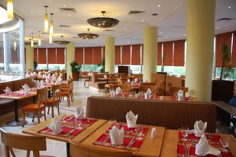 Pyramids Park Resort Cairo in كفرة نصار — foto 13