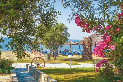 Possidona Beach in Γερακινή — foto 8