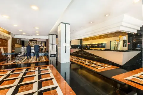 SANA Metropolitan Hotel in Almada — foto 22
