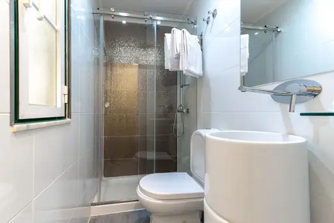 LX Rossio Hotel in Almada — foto 9