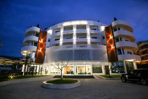 Regina Garden in Vlora — foto 18