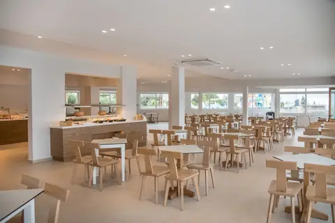 Horizon Beach Hotel in Δημοτική Ενότητα Μαλίων — foto 4