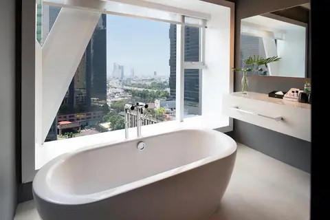 Mode Sathorn in Bangkok — foto 8