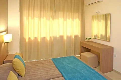 The Macronissos Holiday Village in Ayia Napa — foto 11