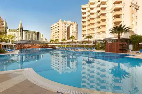 Ramada Resort by Wyndham Lara in Aksu — foto 12
