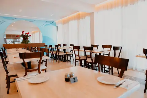 Penelope Beach Hotel in Παραλίμνι — foto 5