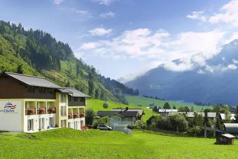 Aparthotel AlpenChalet in Neukirchen am Großvenediger — foto 2