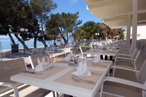Bluesun Hotel Alga in Tucepi — foto 18