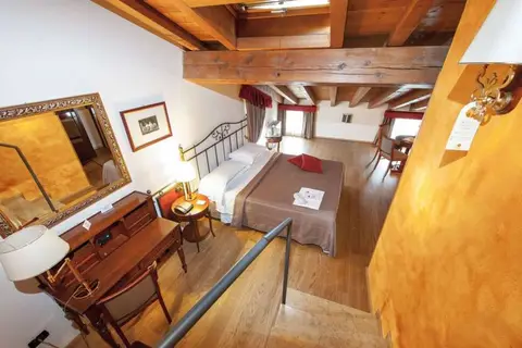Hotel Villa Malaspina in Castel d'Azzano — foto 20