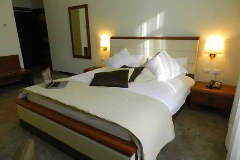 Hotel Boutique Kotoni in Tirana — foto 4