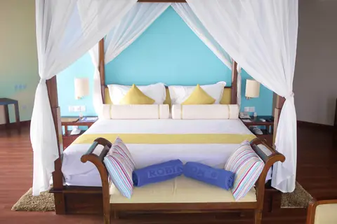 ROBINSON Maldives in ގާފަރު Gaafaru — foto 14