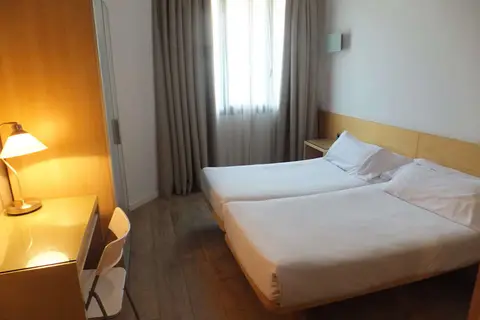 Aparthotel Aramunt in Barcelona — foto 21
