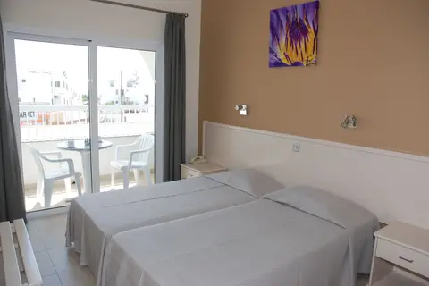 Christabelle Hotel Apartments in Ayia Napa — foto 21