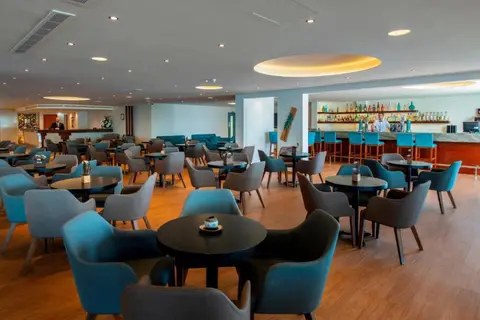 Queen's Bay Hotel in Paphos — foto 6