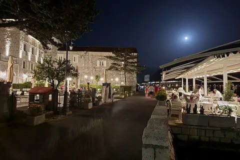 Leon Coronato Heritage Hotel in Perast — foto 12