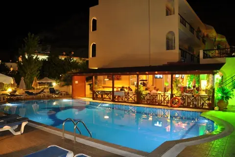 Summer Memories Hotel Apartments in Πεύκοι — foto 7