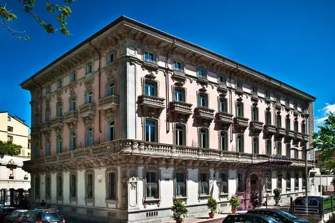 Chateau Monfort in Milaan, foto 6