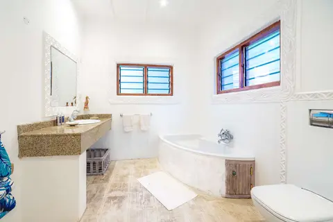 Nomad Beach Resort in Diani Beach — foto 25