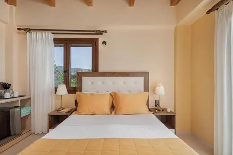 Costa Smeralda in Σύβοτα — foto 5