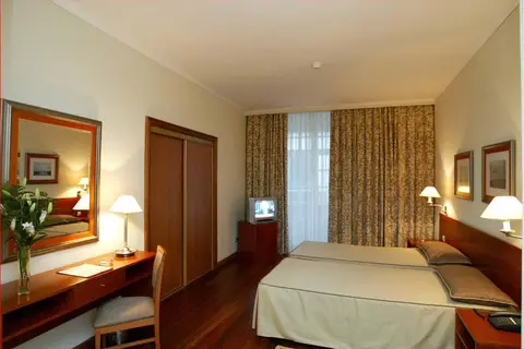 Hotel dos Camoes in Ponta Delgada — foto 28