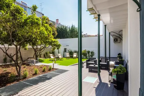 Vila Garden Guesthouse in Almada — foto 16