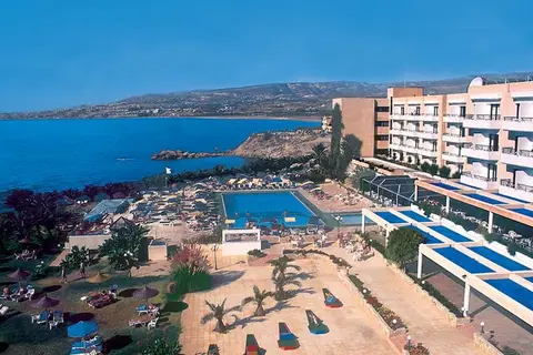 Queen's Bay Hotel in Paphos — foto 10