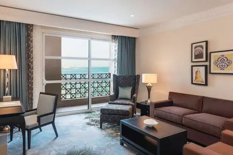 Sheraton Sharjah Beach Resort & Spa in السيف — foto 30