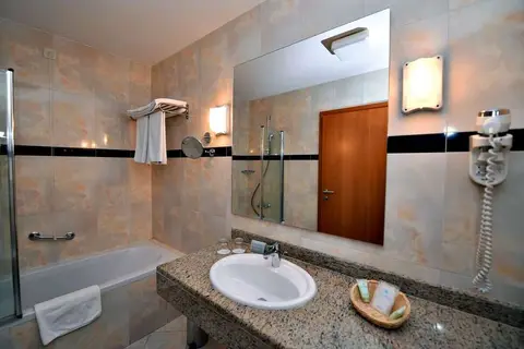 Hotel La Luna in Novalja — foto 11