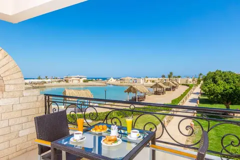 Aladdin Beach Resort in Al Hadaba, foto 16