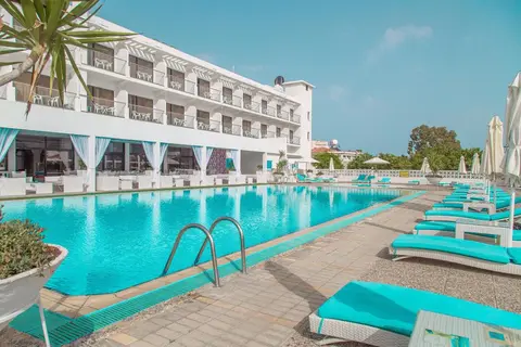 Sveltos Hotel in Oroklini — foto 3