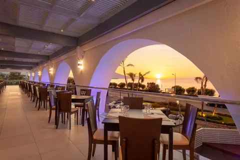 Oceanis Beach Hotel in Ialysos — foto 15