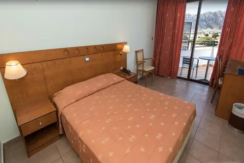 Cleopatra Superior Hotel in Καρδάμαινα — foto 11