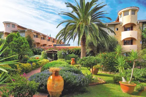 Grand Hotel Smeraldo Beach in Baja Sardinia — foto 2