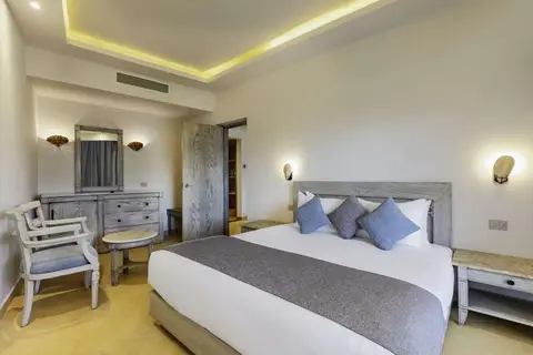 Sunrise Azalea Aqua Park Resort in الاحياء — foto 3