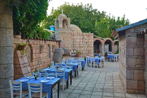 The Golden Bay Beach Hotel in Larnaca — foto 7